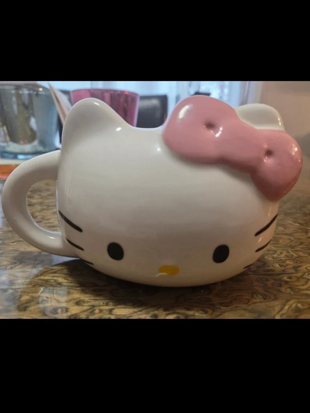 Hello Kitty White Ceramic Candles